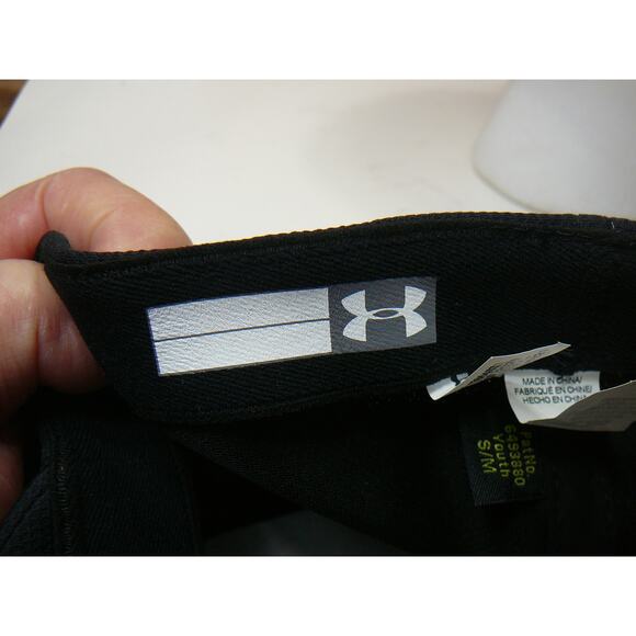 Under Armour Youth S/M Classic Fit Black Cap/Hat - Picture 6 of 9